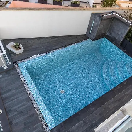 Amazing With Pool Villa