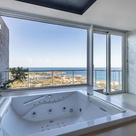 Amazing With Pool * Is-Swieqi