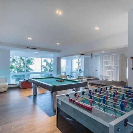 Amazing With Pool * Is-Swieqi